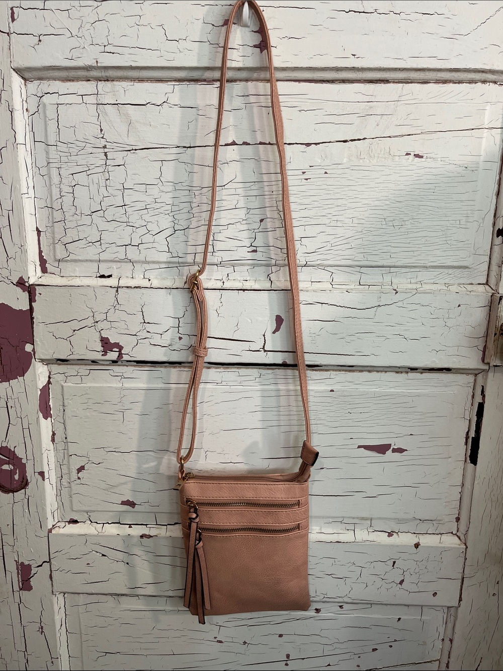 Everyday Crossbody Bag in Dusty Rose vegan leather material no name